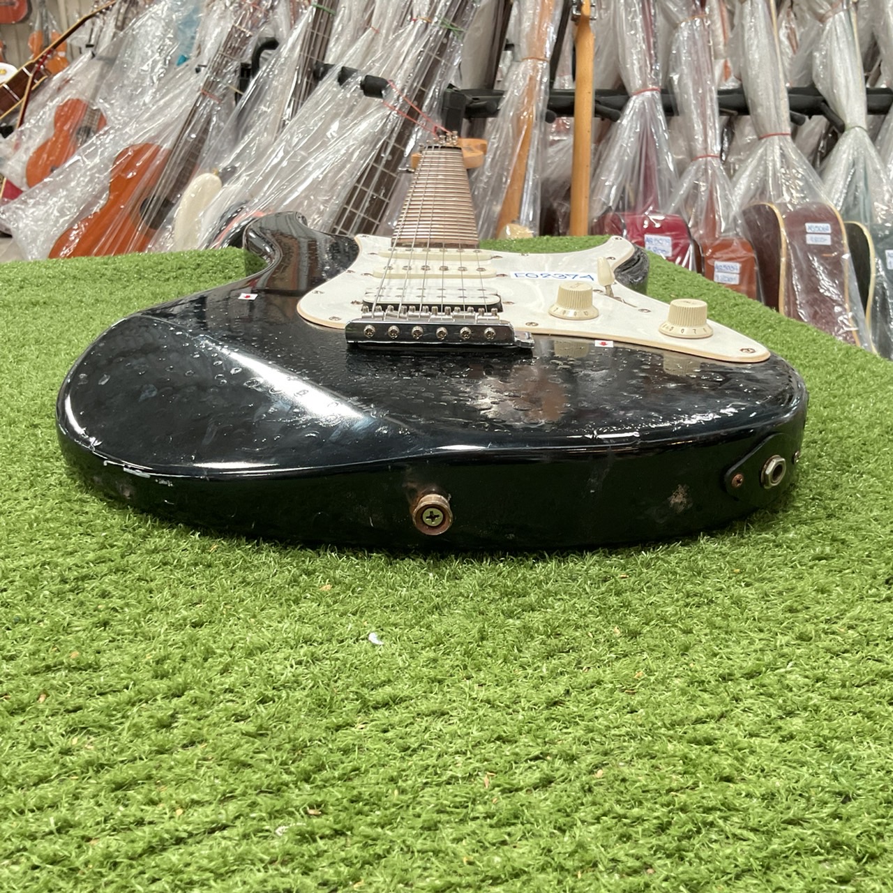 กีต้าร์ไฟฟ้า YAMAHA :EG-112