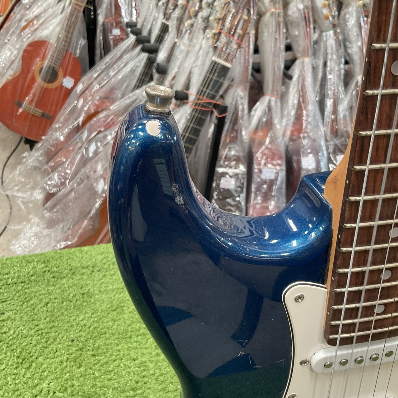 กีต้าร์ไฟฟ้า Legend