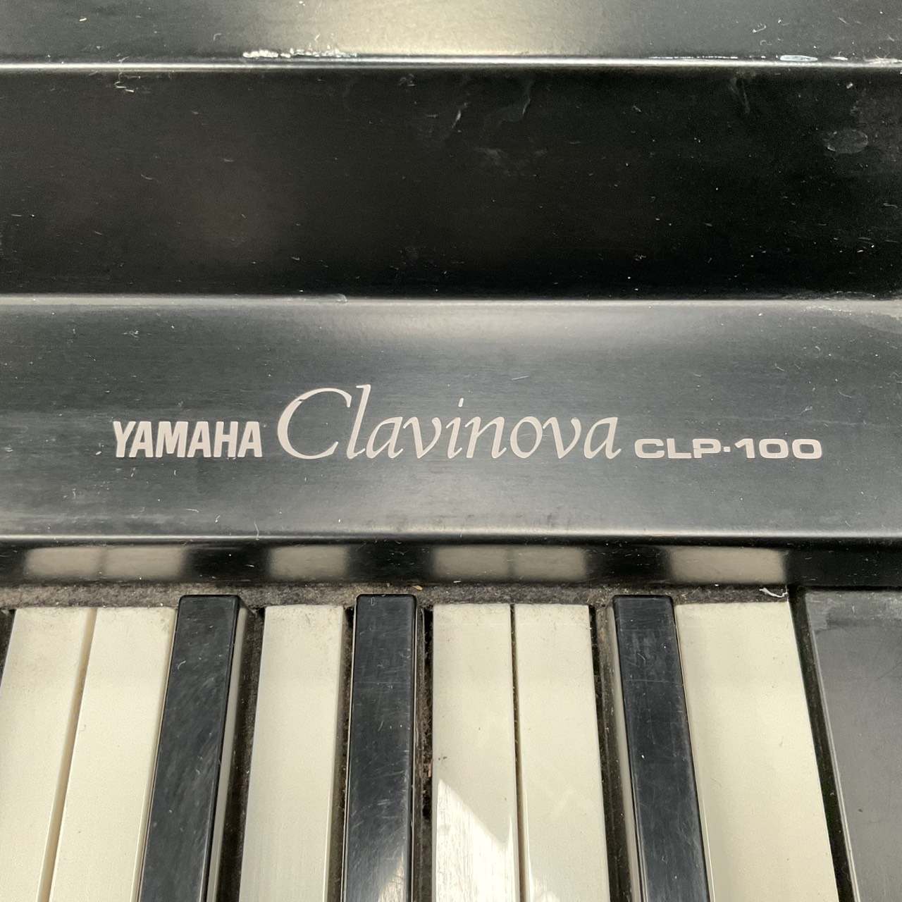 เปียโน YAMAHA : CLP-100 สินค้าไม่พร้อมใช้งาน (ต้องซ่อม)
