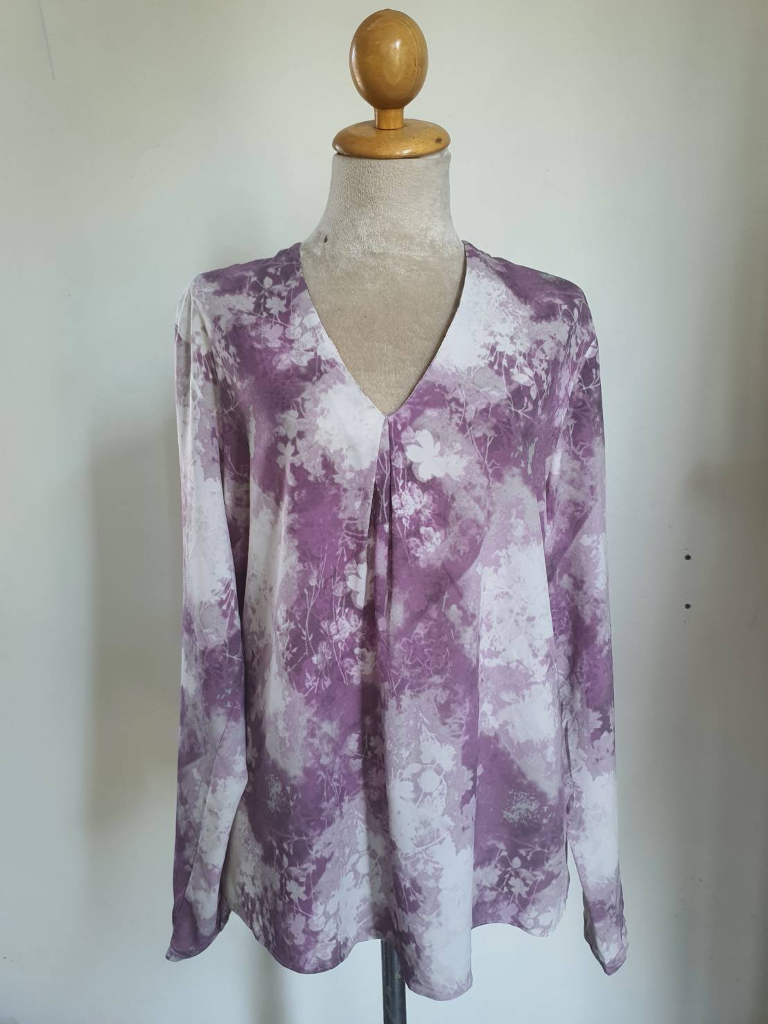 FF05294 เสื้อผ้ามือสอง ชีฟอง สีม่วง แบรนด์ TAHARI อก FREE-46 นิ้ว