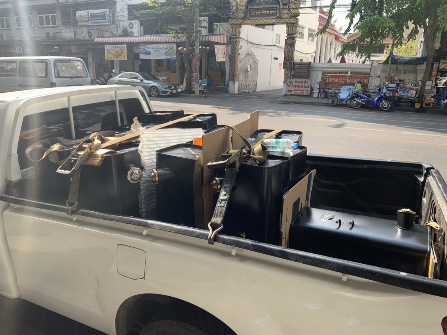 ถังน้ำมันรถบรรทุก 60 80 100 150 200 ลิตร