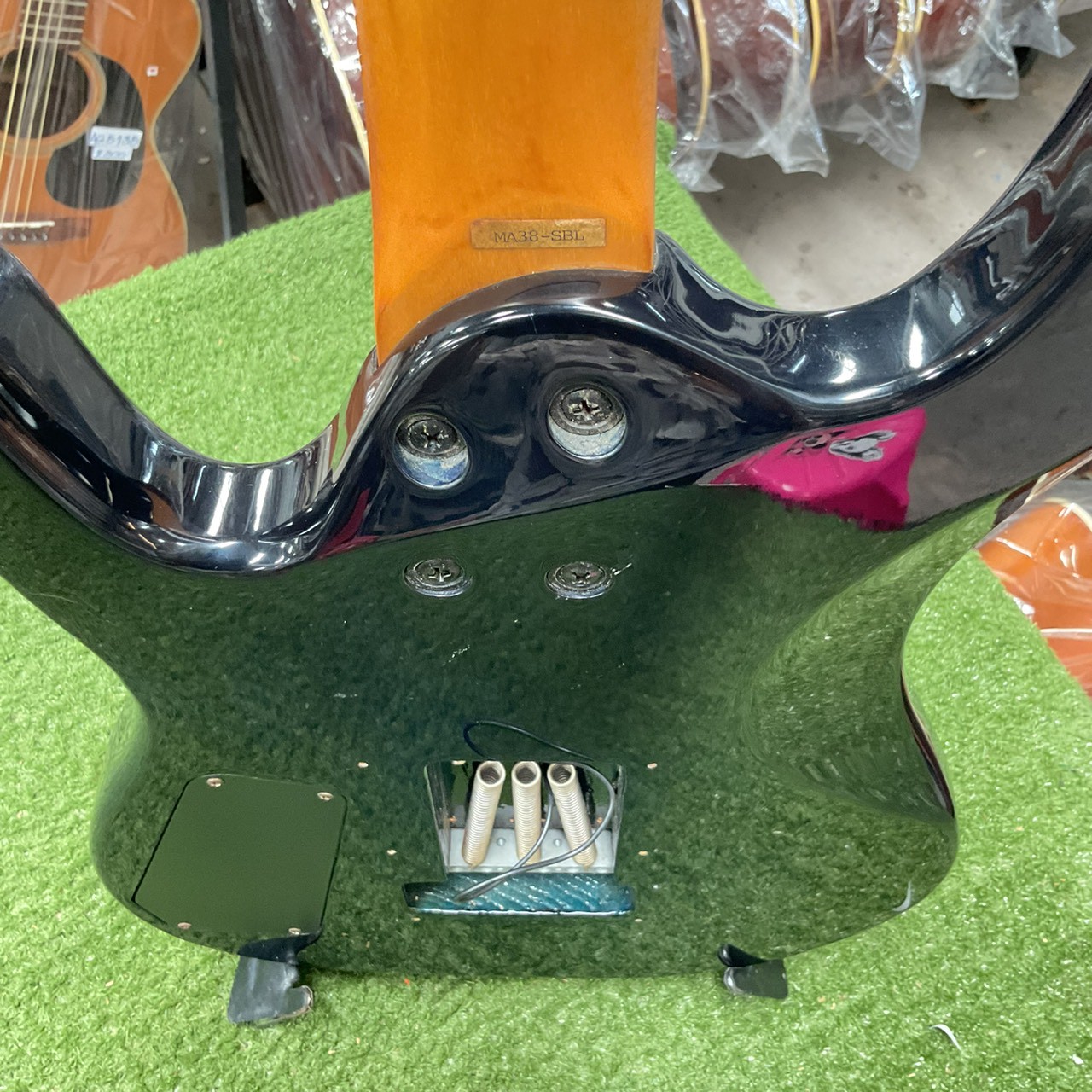 กีต้าร์ไฟฟ้า Aria Pro II : MAGNA