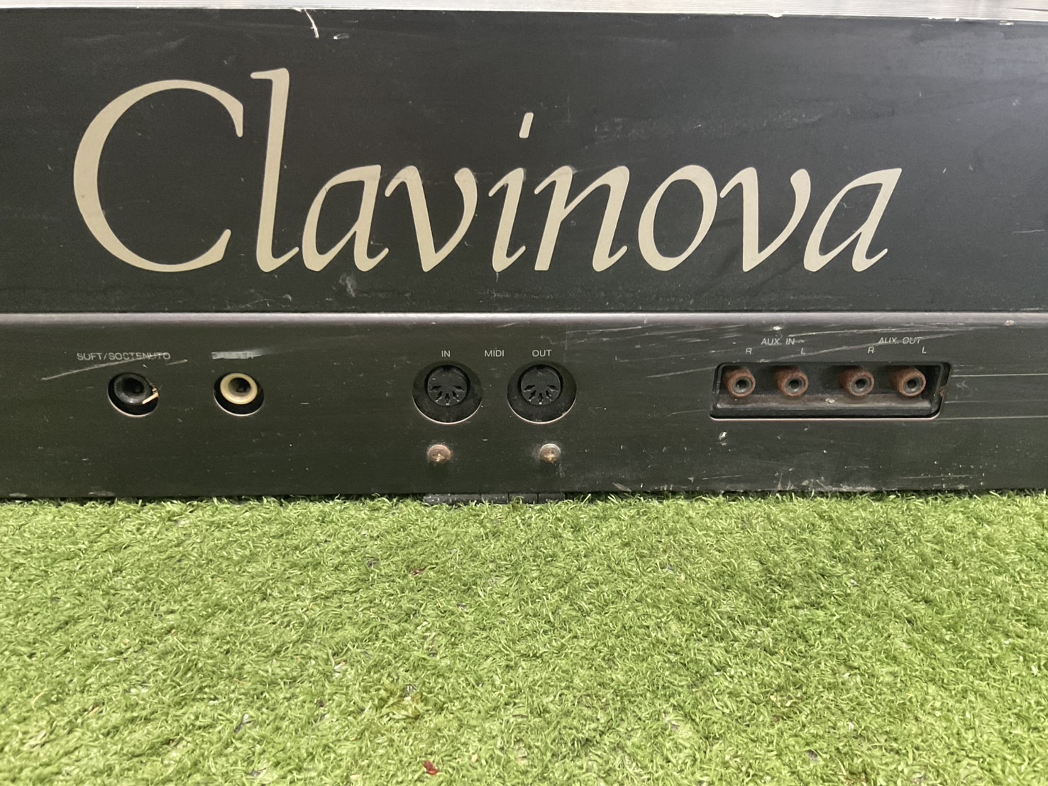 เปียโน YAMAHA : CLP-200 สินค้าไม่พร้อมใช้งาน (ต้องซ่อม)