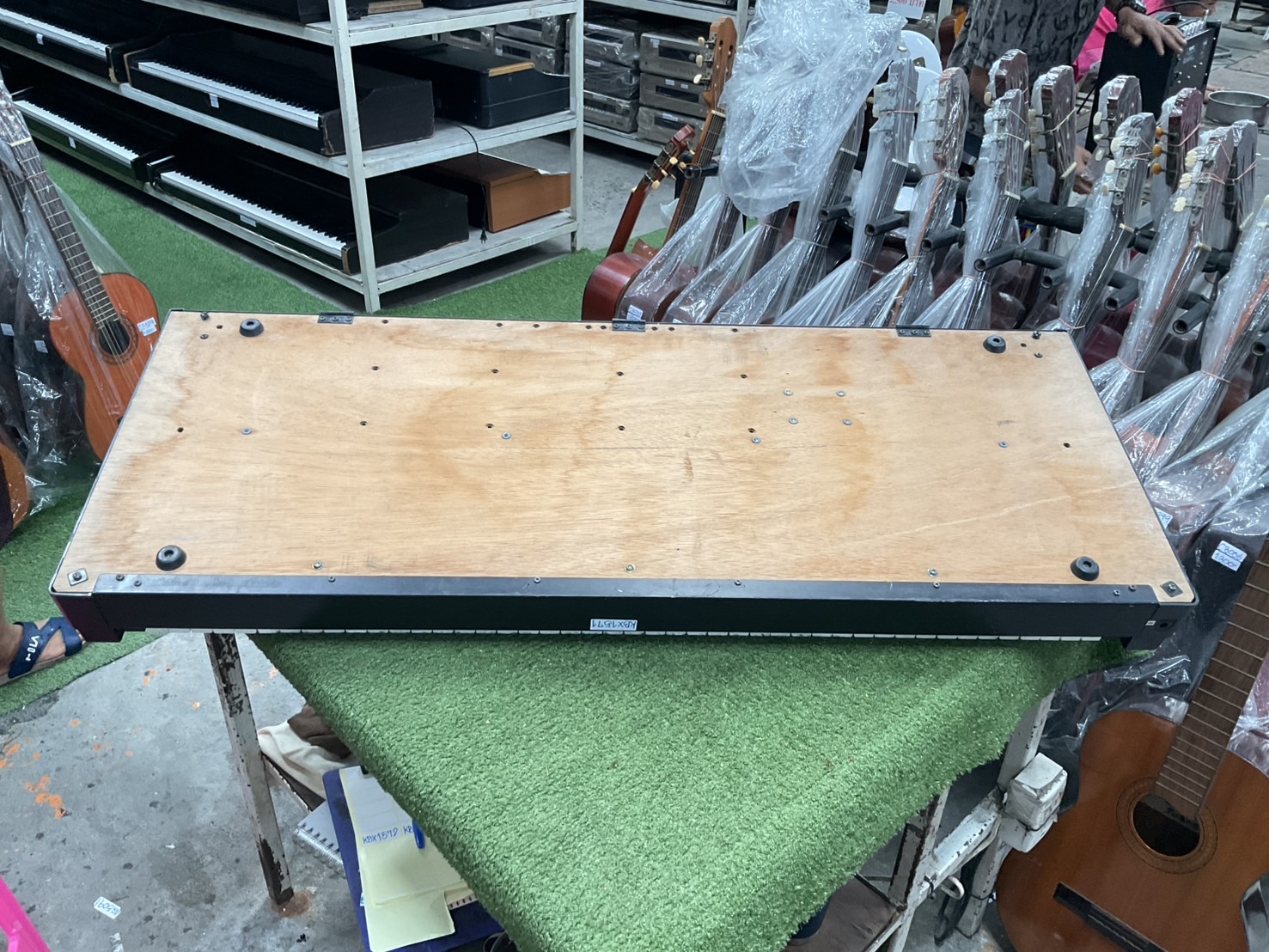 เปียโน YAMAHA : CLP-200 สินค้าไม่พร้อมใช้งาน (ต้องซ่อม)