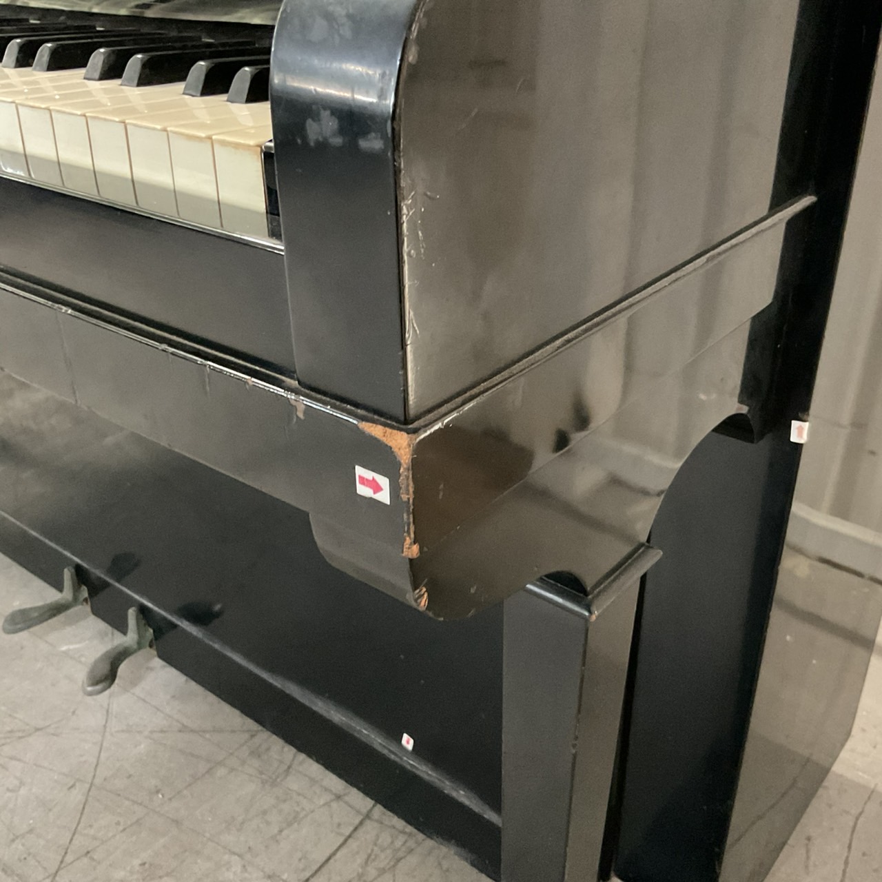 เปียโนอัพไลท์ Schweizerstein : HU-200