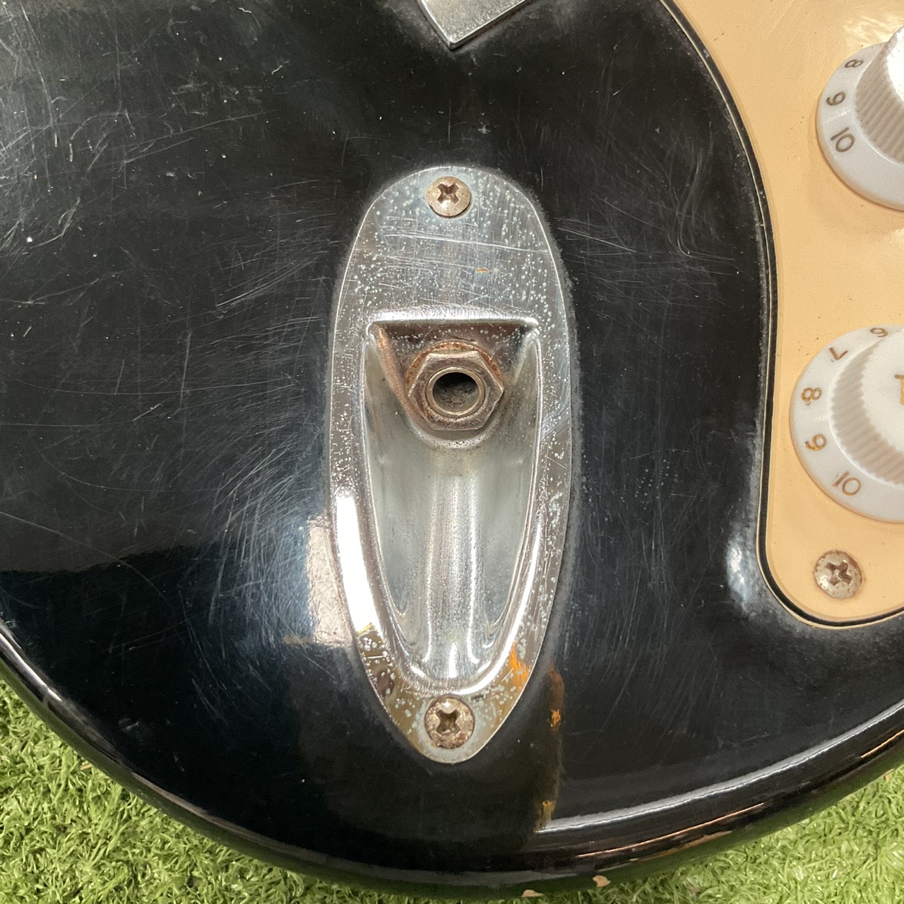 กีต้าร์ไฟฟ้า Maison