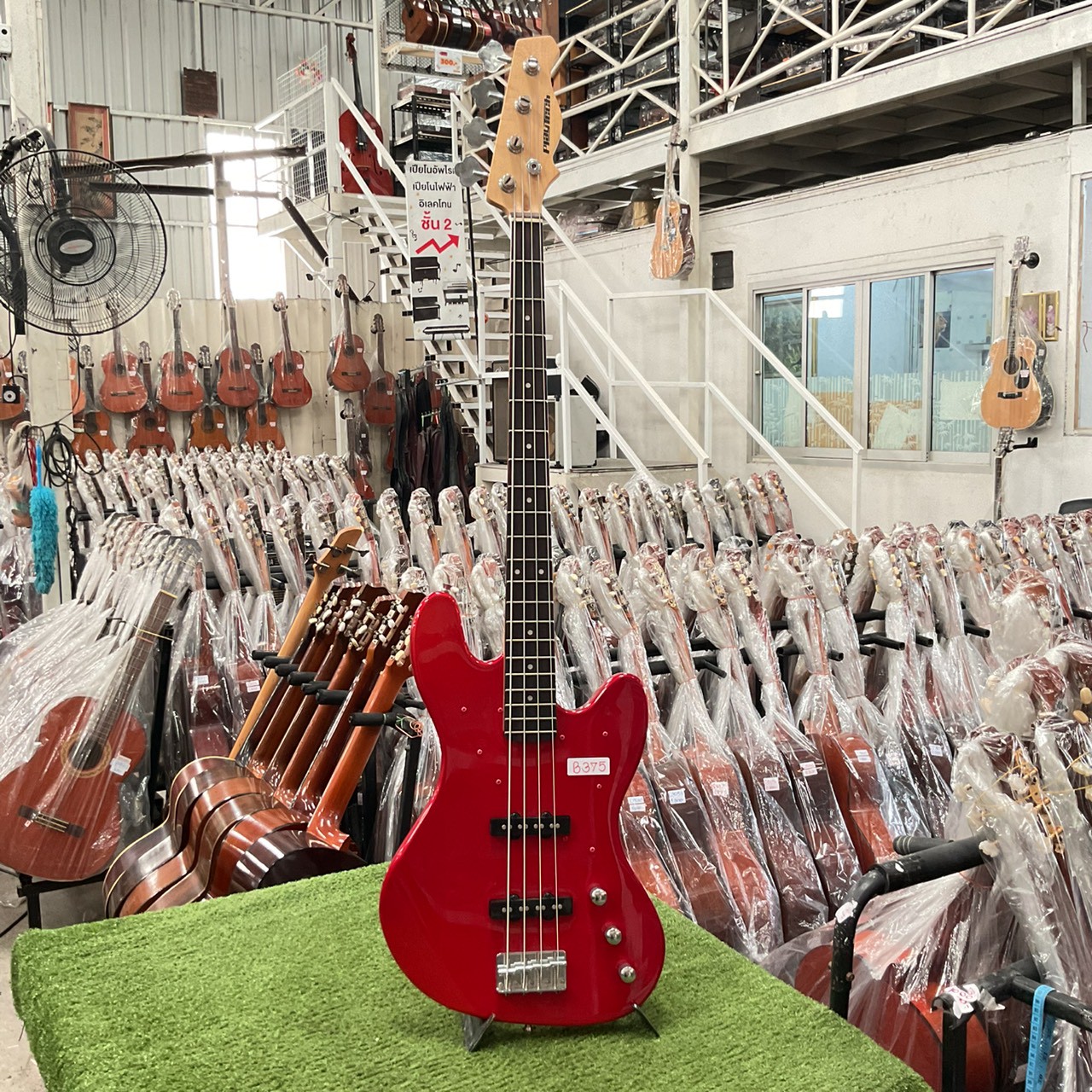 กีต้าร์เบส PlayTech