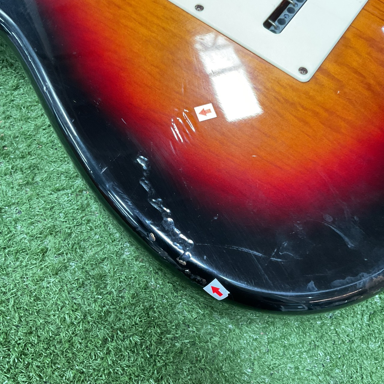 กีต้าร์ไฟฟ้า Legend