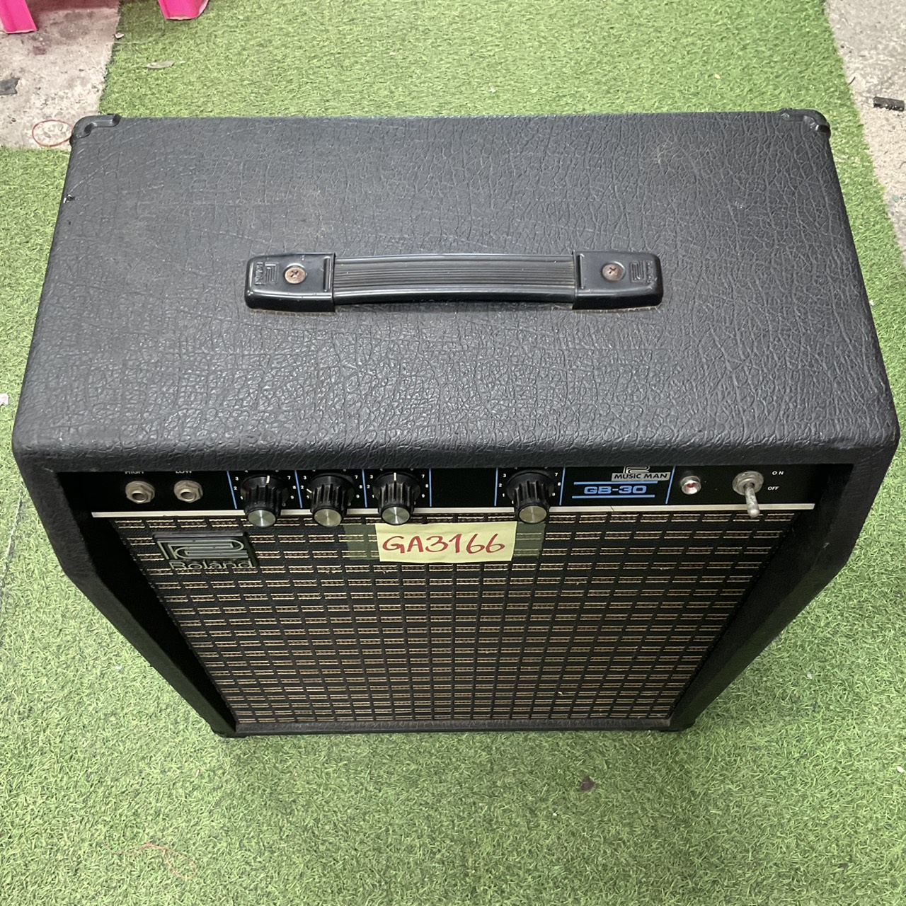 แอมป์กีต้าร์ Roland : GB-30