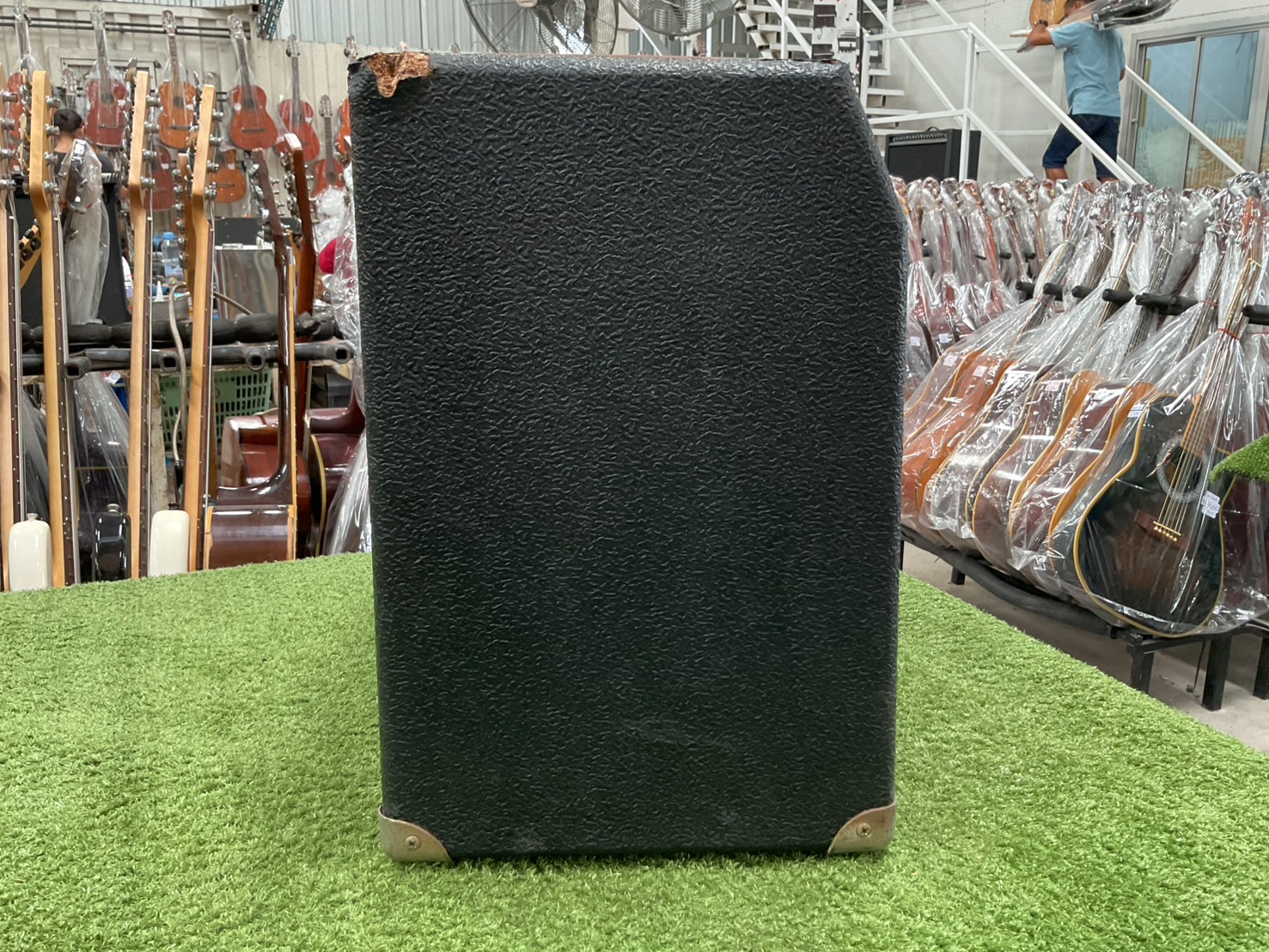 แอมป์กีต้าร์ Guyatone : Zip / GA-200