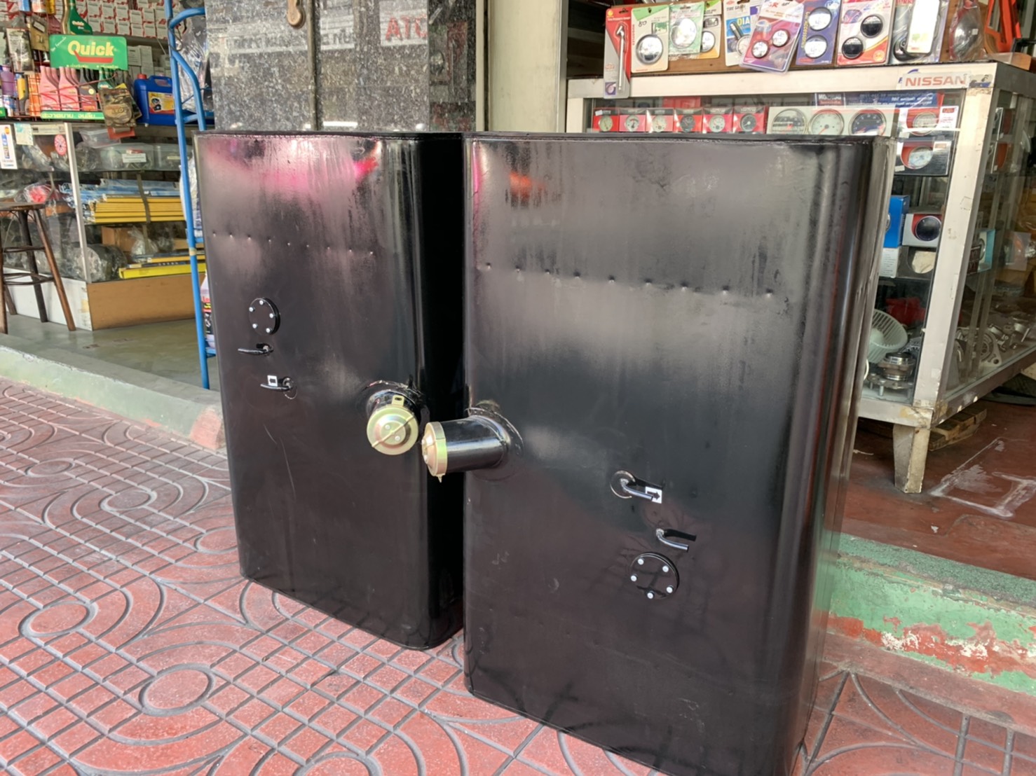 ถังน้ำมันรถบรรทุก 60 80 100 150 200 ลิตร