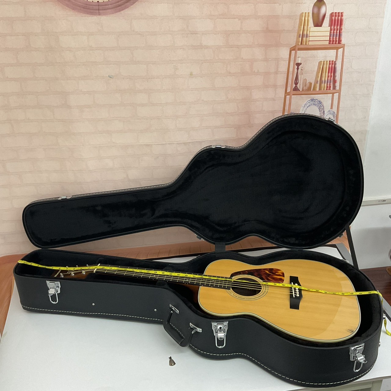 กล่องเคสกีต้าร์โปร่ง (SIZE จัมโบ้)