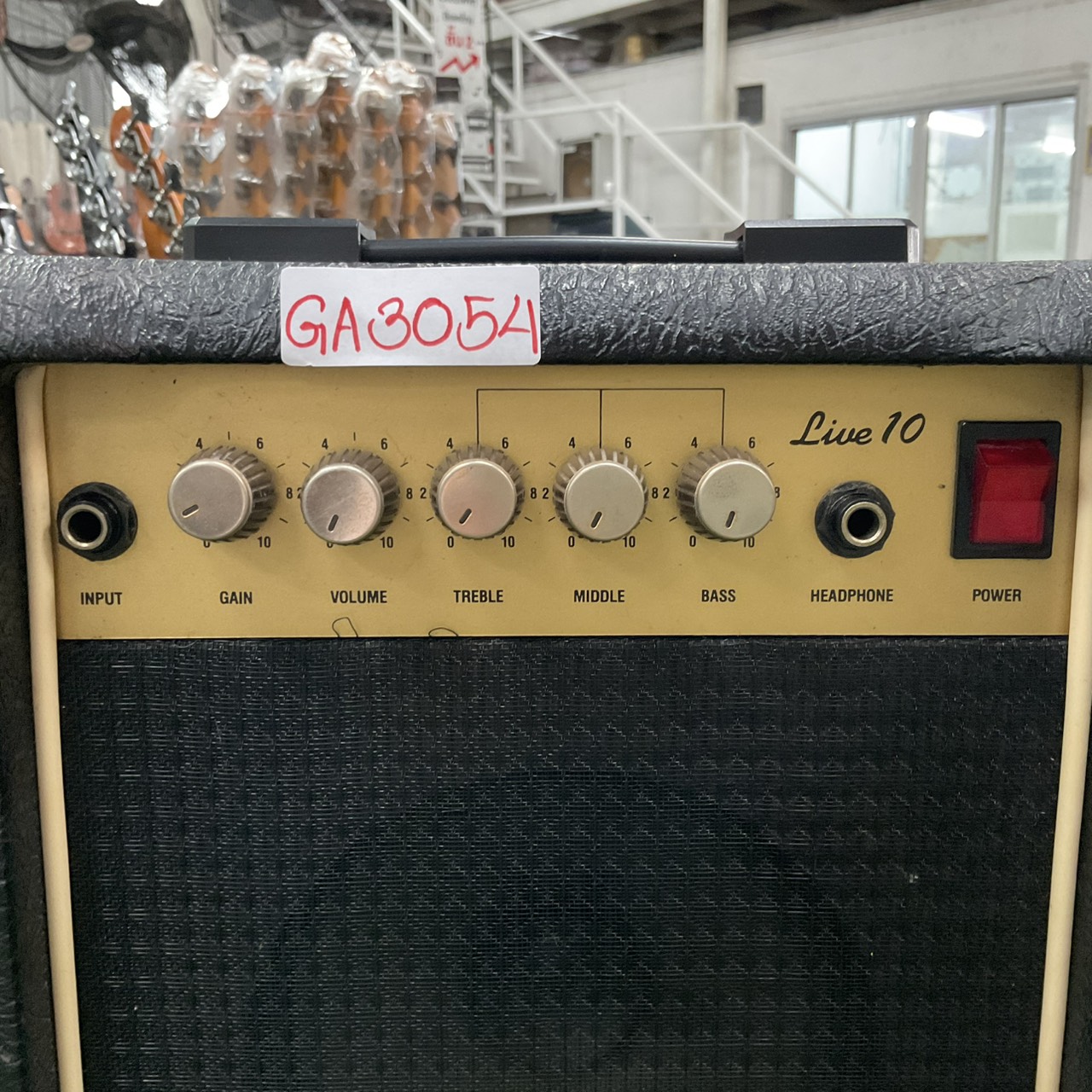 แอมป์กีต้าร์ WASHBURN : Live 10