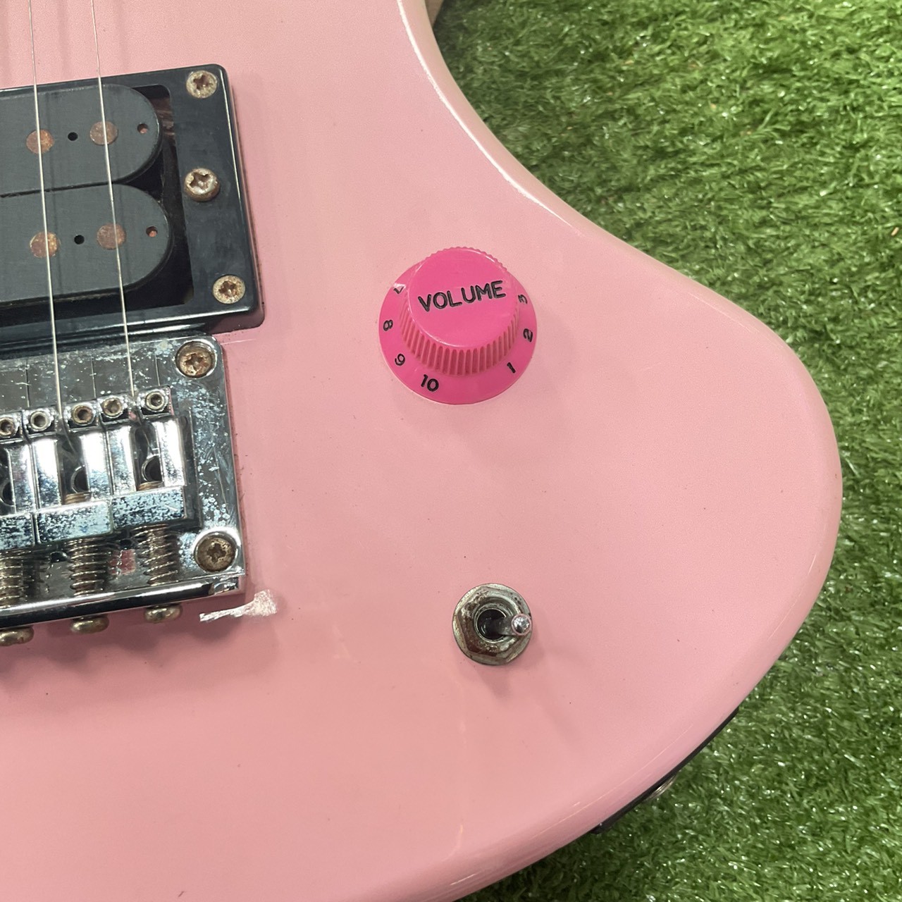 กีต้าร์ไฟฟ้า FERNANDES