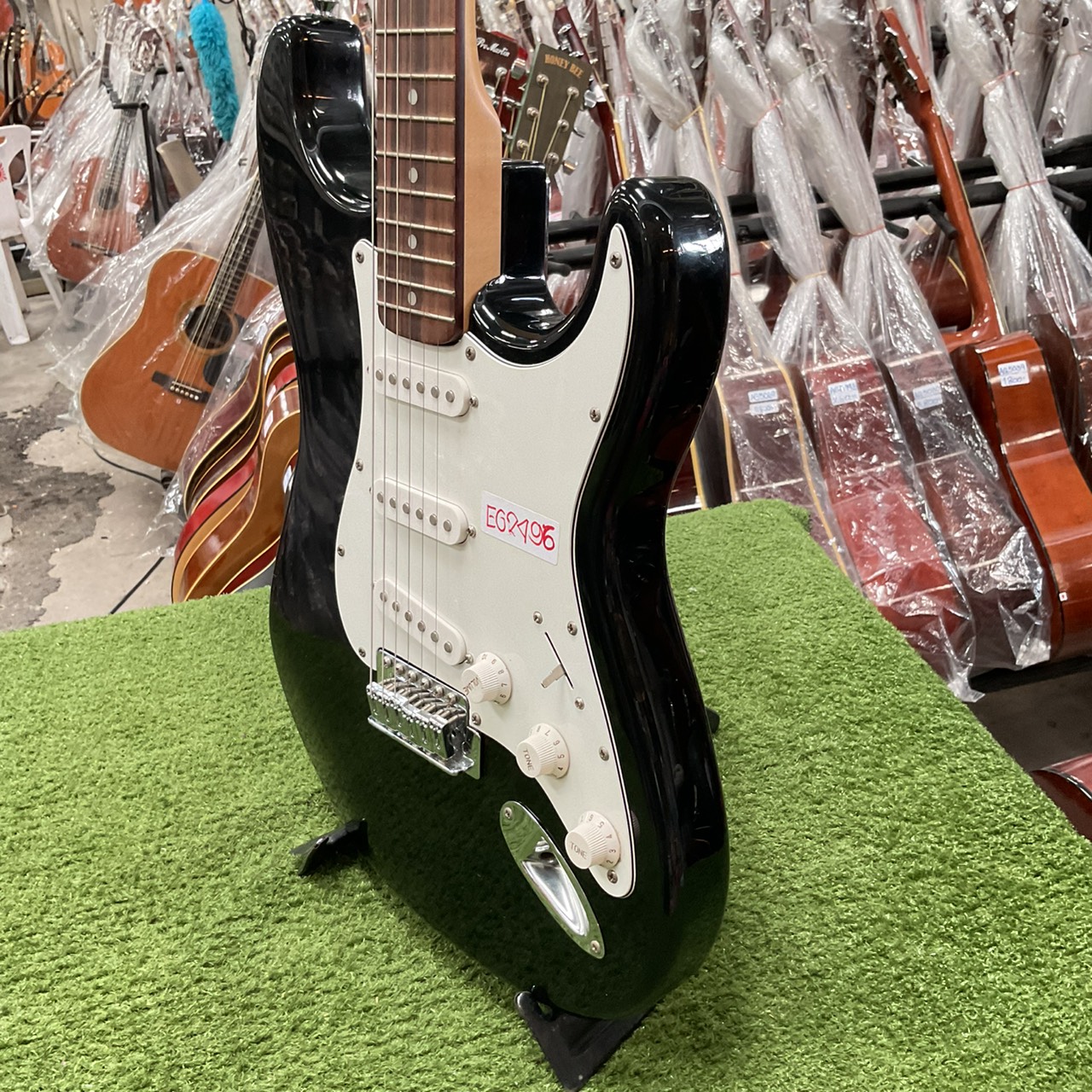 กีต้าร์ไฟฟ้า SELDER