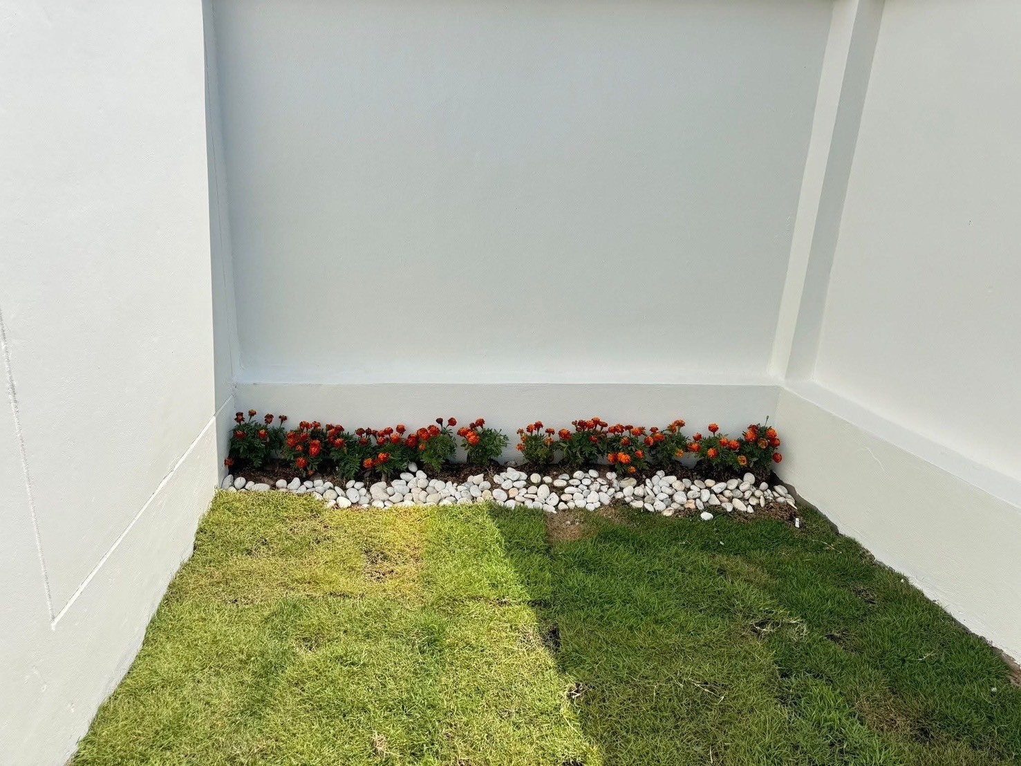 บ้านมือ1พัทยา ซอยสยามคันทรีคลับ หมู่บ้านรัตนากรวิลเลจ 17 2 ห้องนอน 3 ห้องน้ำ ทาวน์โฮม 2 ชั้น สไตล์ยุโรป