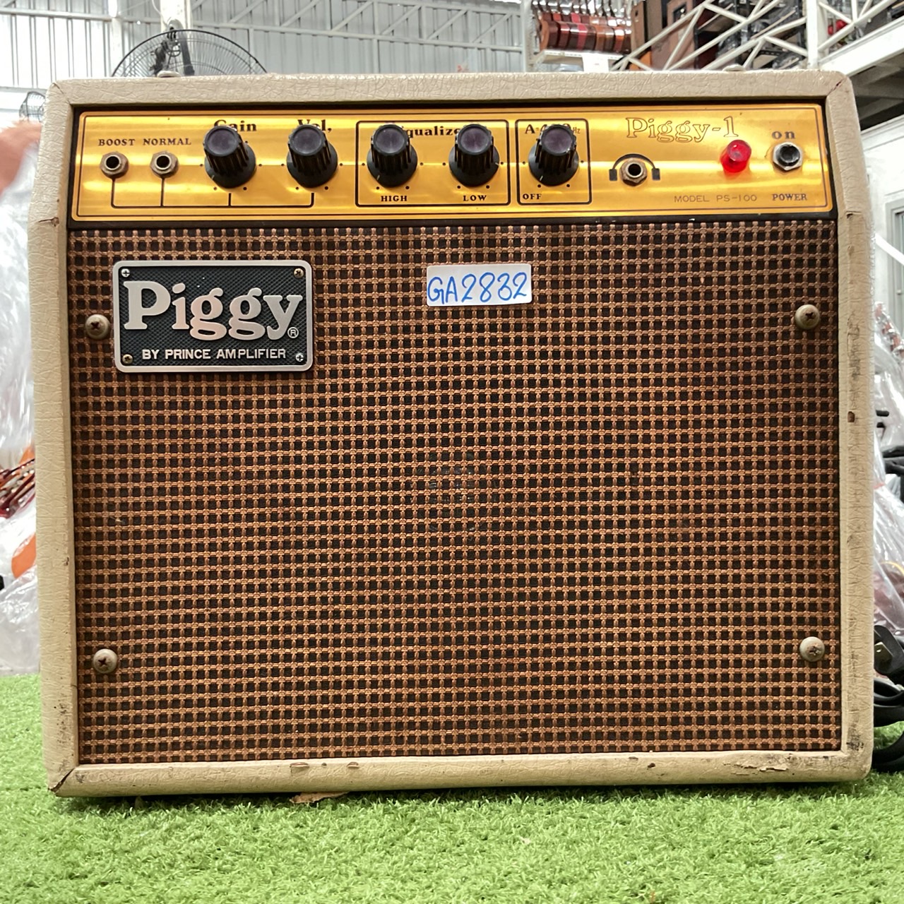 แอมป์กีต้าร์ Piggy : PS-100