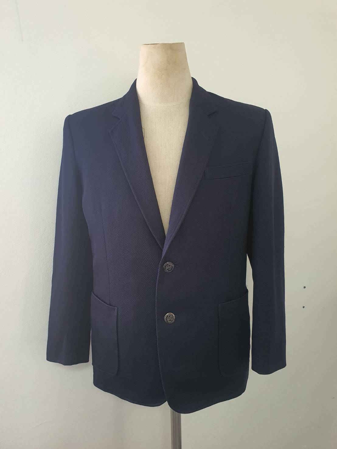 SUIT C0026 เสื้อสูท สีน้ำเงินเข้ม มือสอง อก 36 นิ้ว