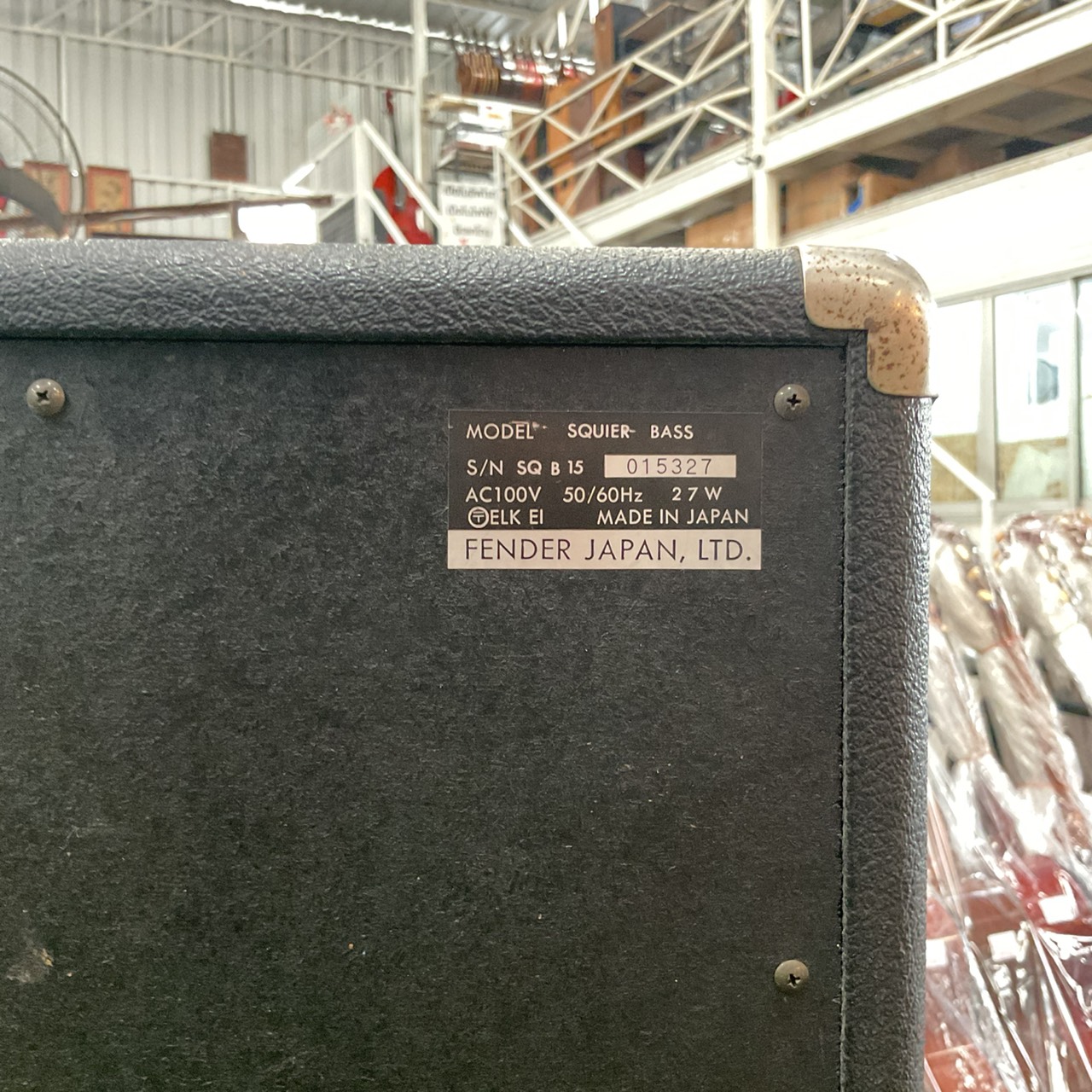 แอมป์เบส Fender : SQUIER BASS