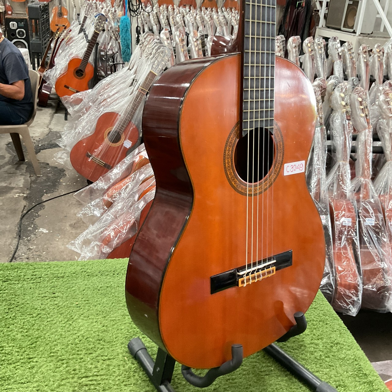 กีต้าร์คลาสสิค YAMAHA : C-180