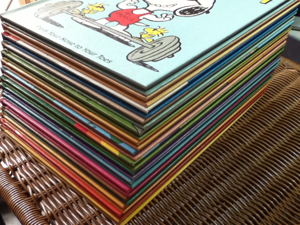 CHARLIE BROWN'S 'CYCLOPEDIA Volume 1-15