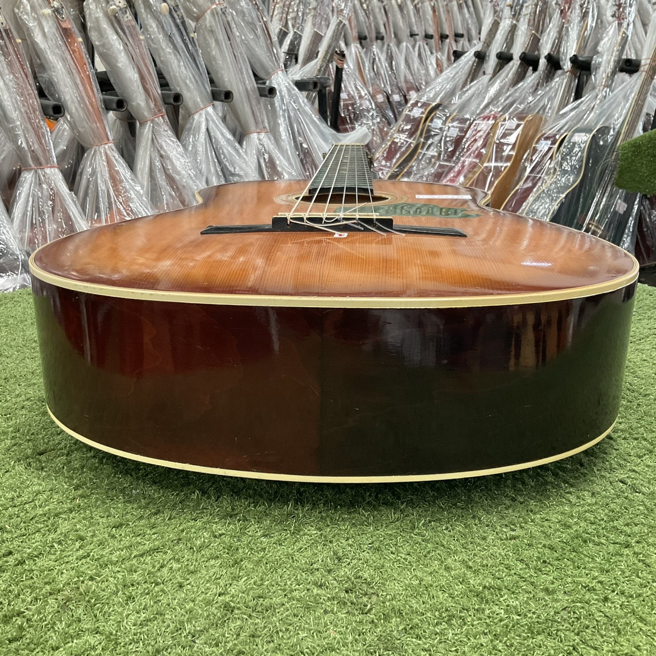 กีต้าร์คลาสสิค Metoro : K400