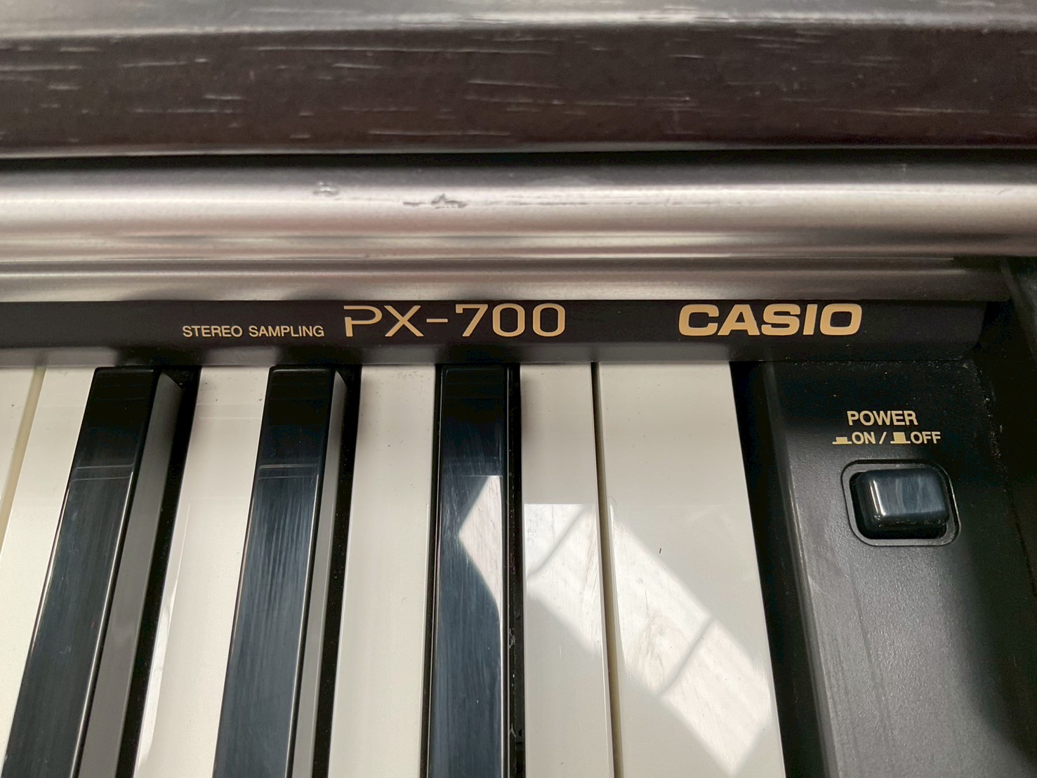 เปียโน CASIO : PX-700 สินค้าไม่พร้อมใช้งาน (ต้องซ่อม)