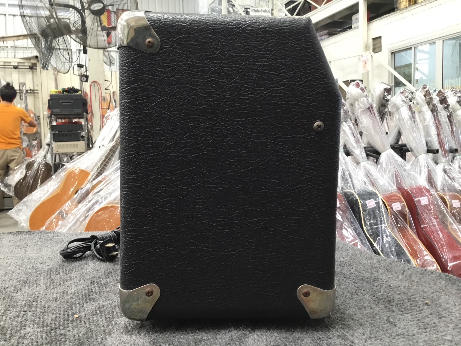 แอมป์กีต้าร์ Fender : SL-15SP II