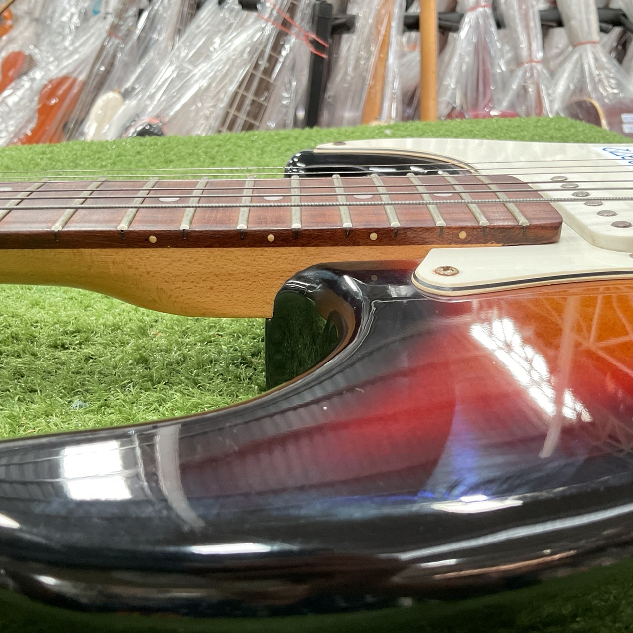 กีต้าร์ไฟฟ้า SOLFEGE