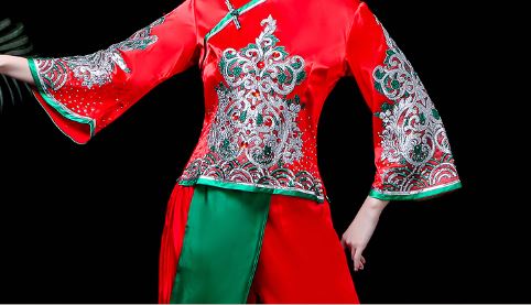 ชุดพัดฟ้อนรำสตรีจีน 古典舞蹈服装扇子舞套装女成人 Classical Chinese Female Fan Dance Costume