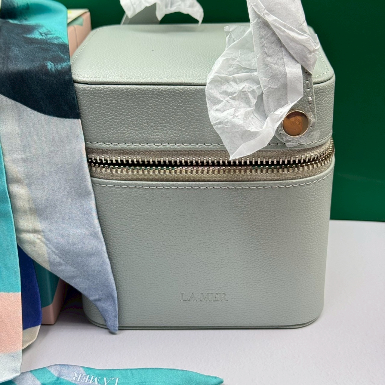 La mer Cosmetics Bag