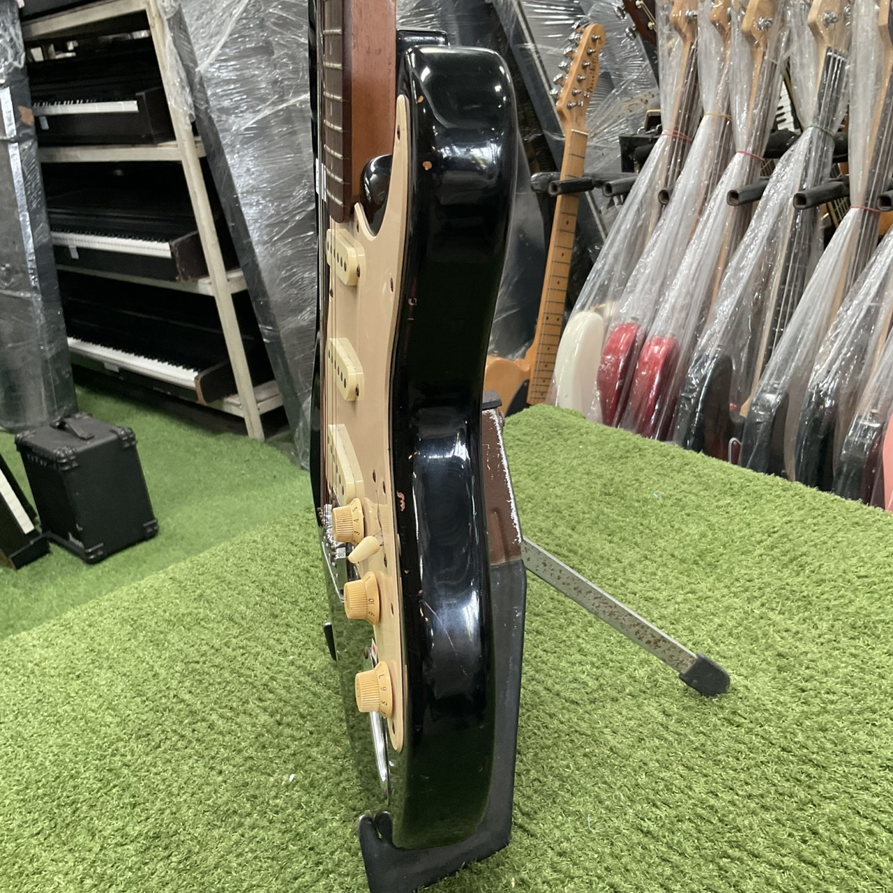 กีต้าร์ไฟฟ้า Photogenic : TRADITIONAL