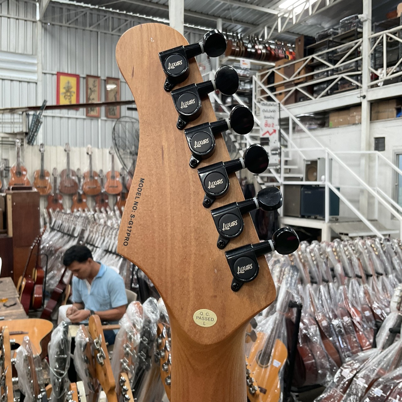 กีต้าร์ไฟฟ้า LUXARS(Gion) : S-G17PRO