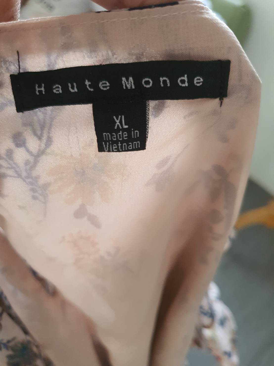 FF05628 เสือผ้าแฟชั่น ลายดอกไม้ สวยๆ Haute Monde อก free- 41นิ้ว