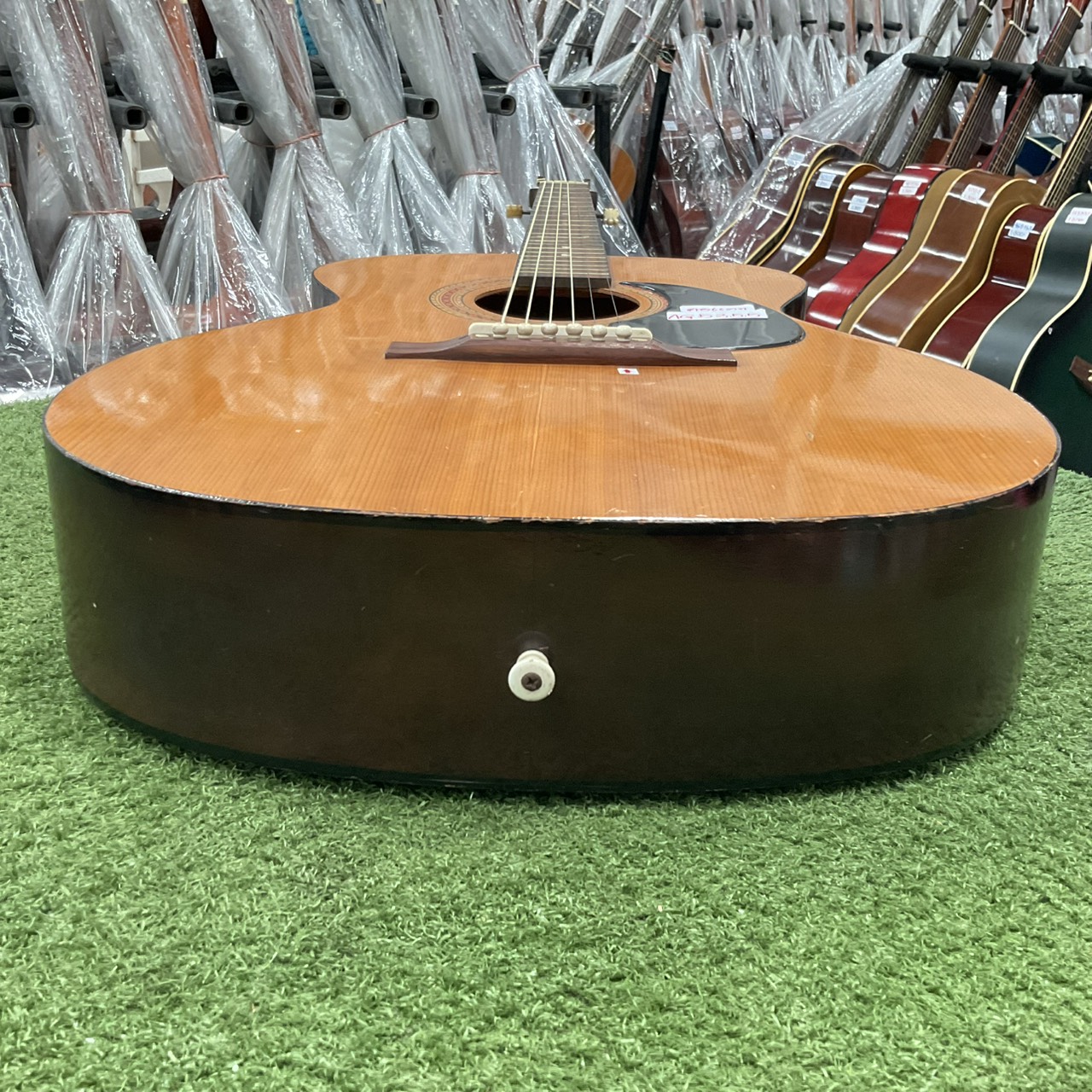 กีต้าร์โปร่ง Enjoy Found