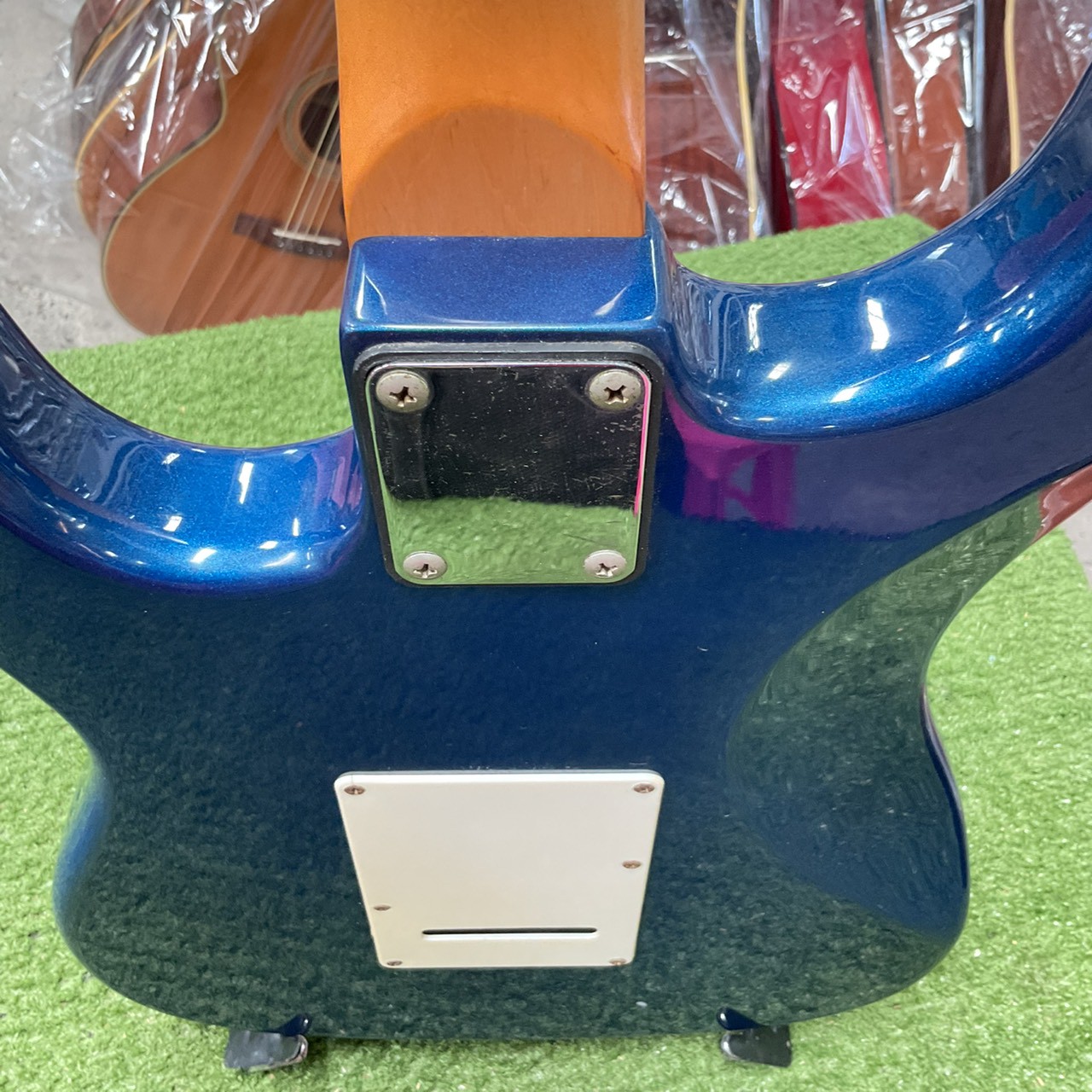 กีต้าร์ไฟฟ้า Legend