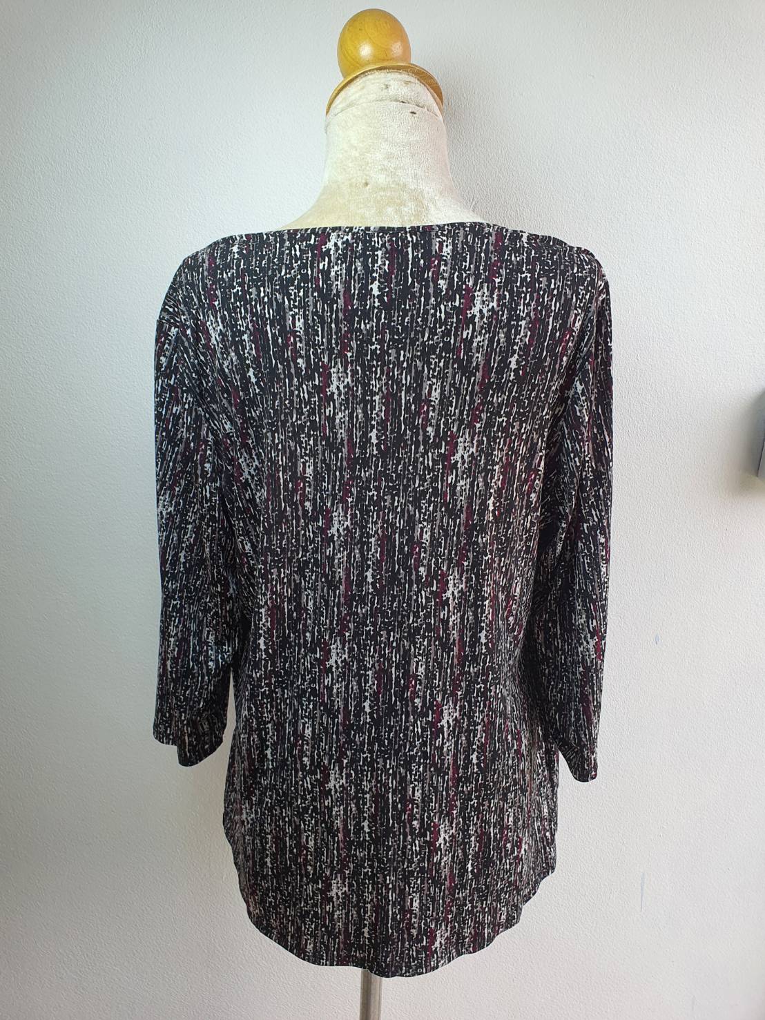 FF04218 เสื้อผ้ามือสอง สีดำ แบรนด์ LAURA ASHLEY อก 44-50 นิ้ว