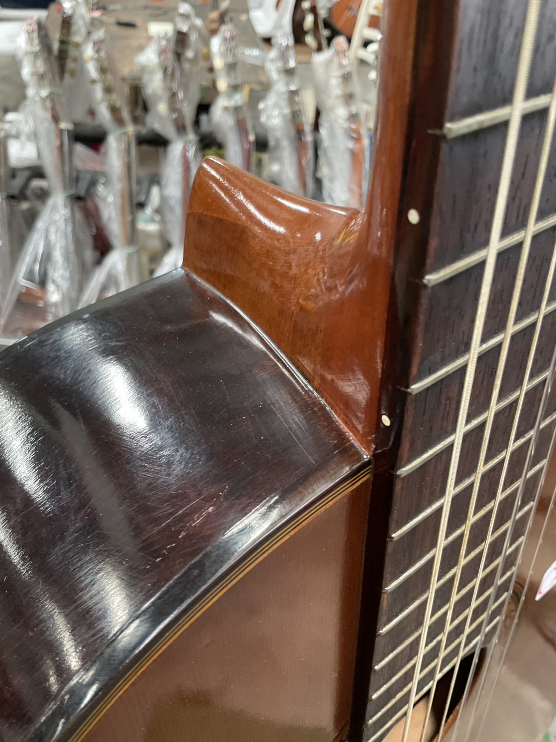 กีต้าร์คลาสสิค ZEN-ON GUT : No.60