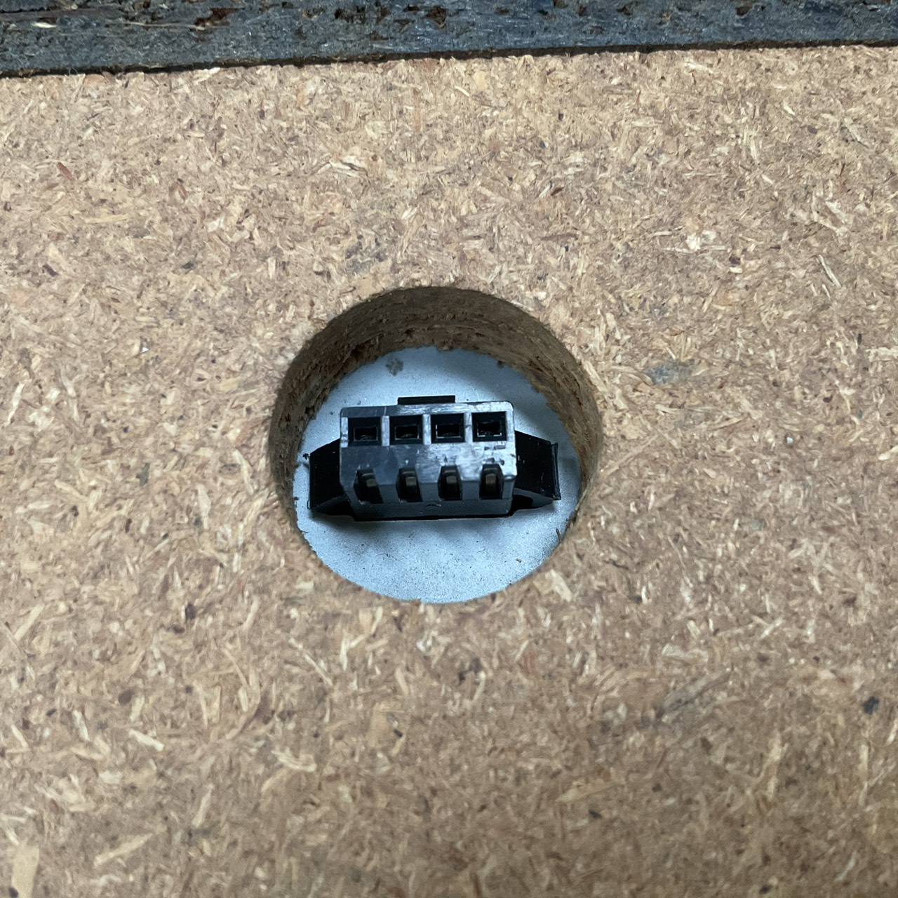 เปียโน COLUMBIA : EP-2500 สินค้าไม่พร้อมใช้งาน (ต้องซ่อม)