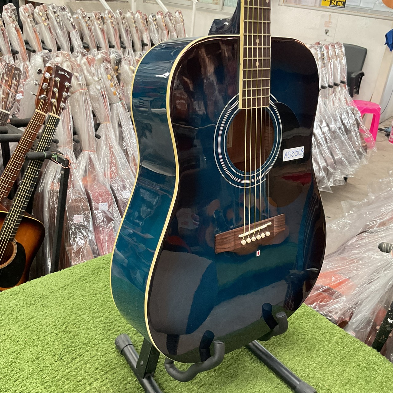 กีต้าร์โปร่ง HONEY BEE : W-15/BLS