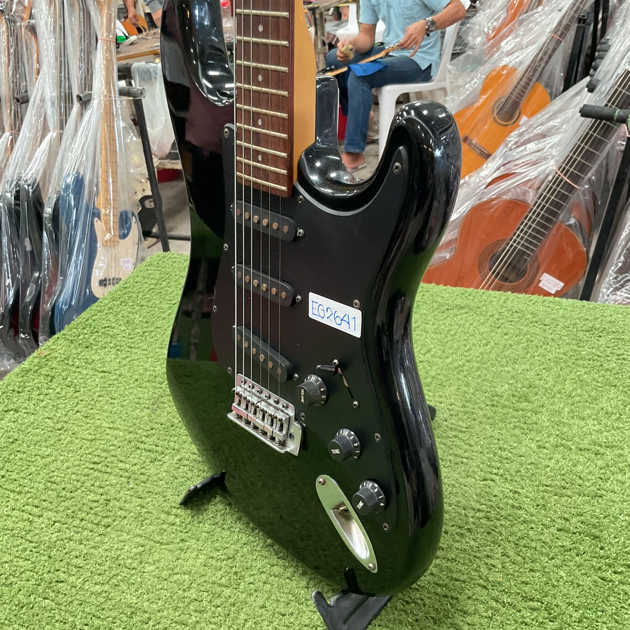 กีต้าร์ไฟฟ้า No Brand