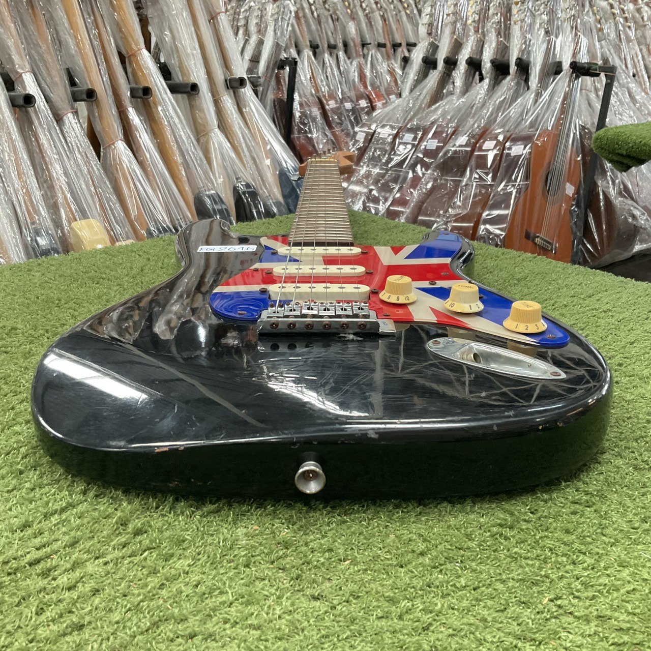 กีต้าร์ไฟฟ้า Photogenic : TRADITIONAL