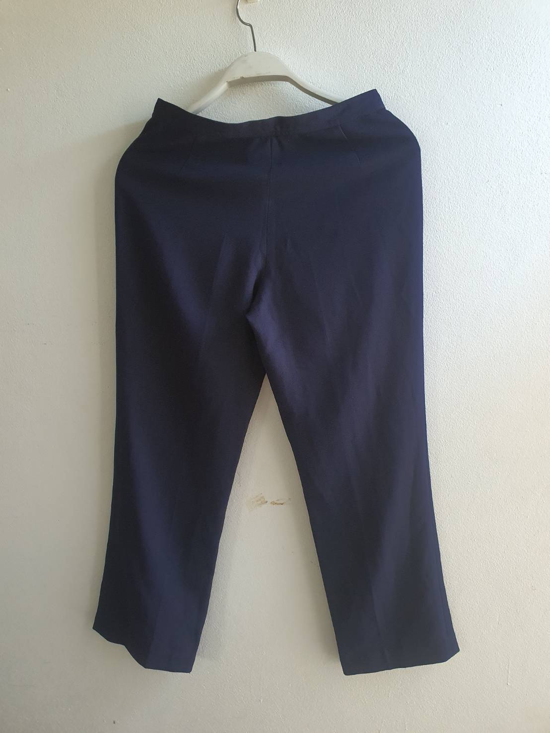 FF06210 ชุดสูทหญิง สีน้ำเงิน กรมท่า มือสอง แบรนด์ Guy Laroche อก 39 นิ้ว