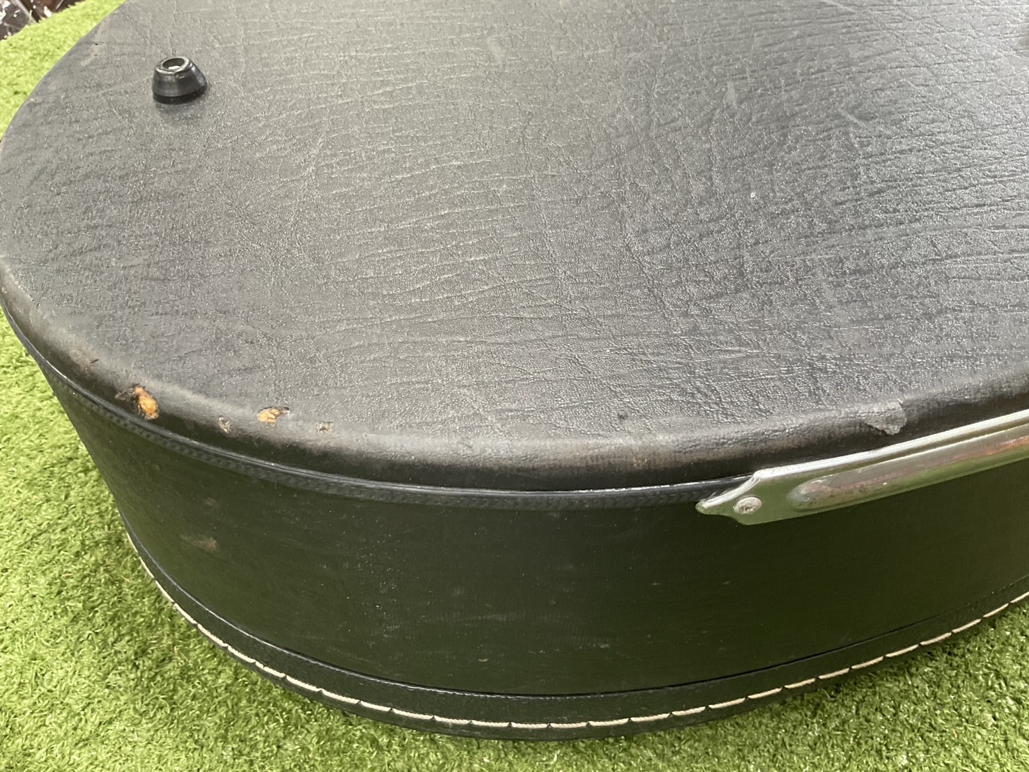 กล่องเคสกีต้าร์โปร่ง