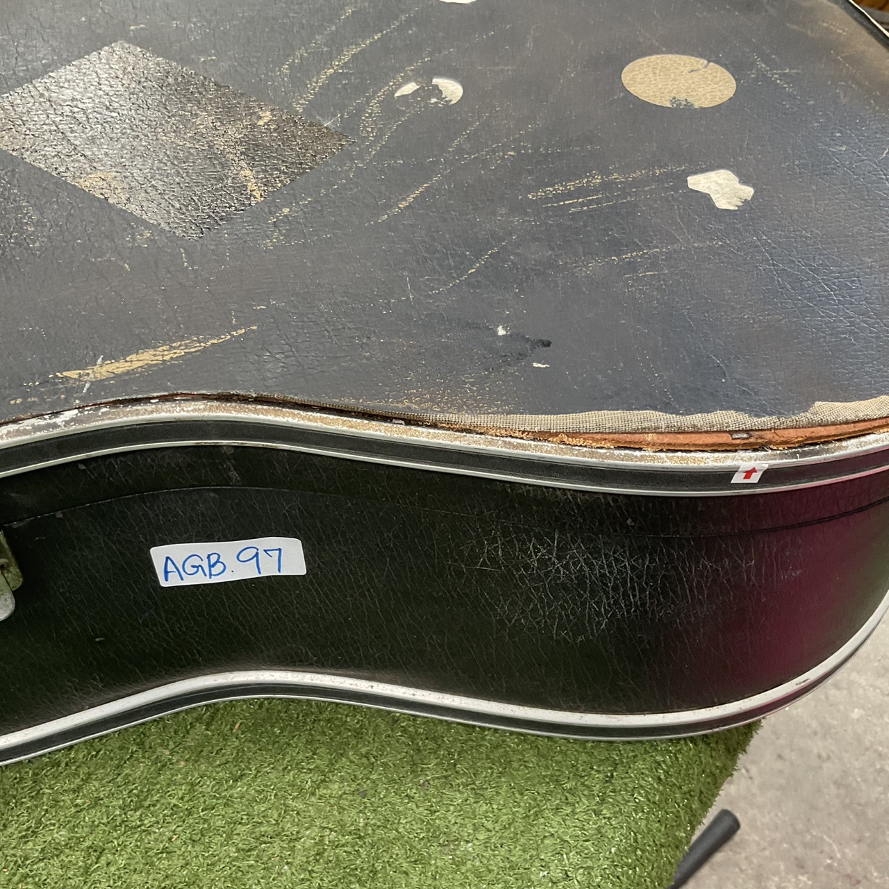 กล่องเคสกีต้าร์โปร่ง