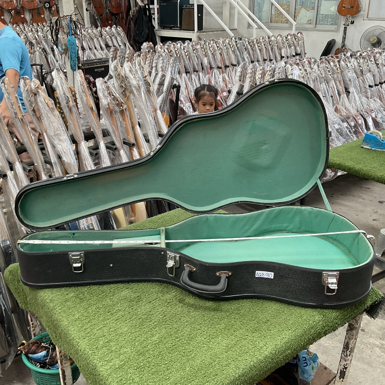 กล่องเคสกีต้าร์โปร่ง