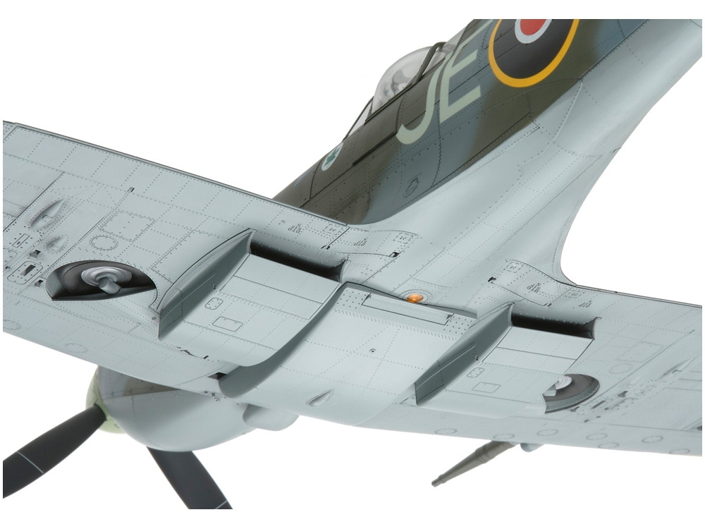 โมเดลเครื่องบิน Tamiya ขนาด 1/32 TA60319 Supermarine Spitfire Mk.IXc