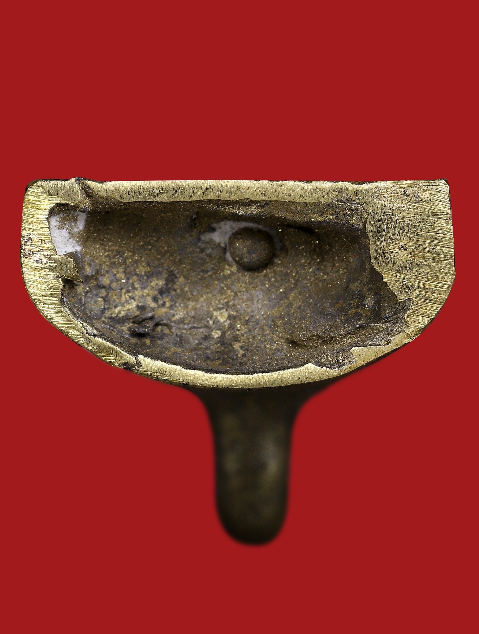 พญางั่งมหามนตราจันทร์เสี้ยว (เนื้อชนวนงั่งเก่าอาจารย์องอาจ) Supreme Mantra Crescent Moon Ngang. (casting remnents of arjarn ongart's ngang material) SKU-04047