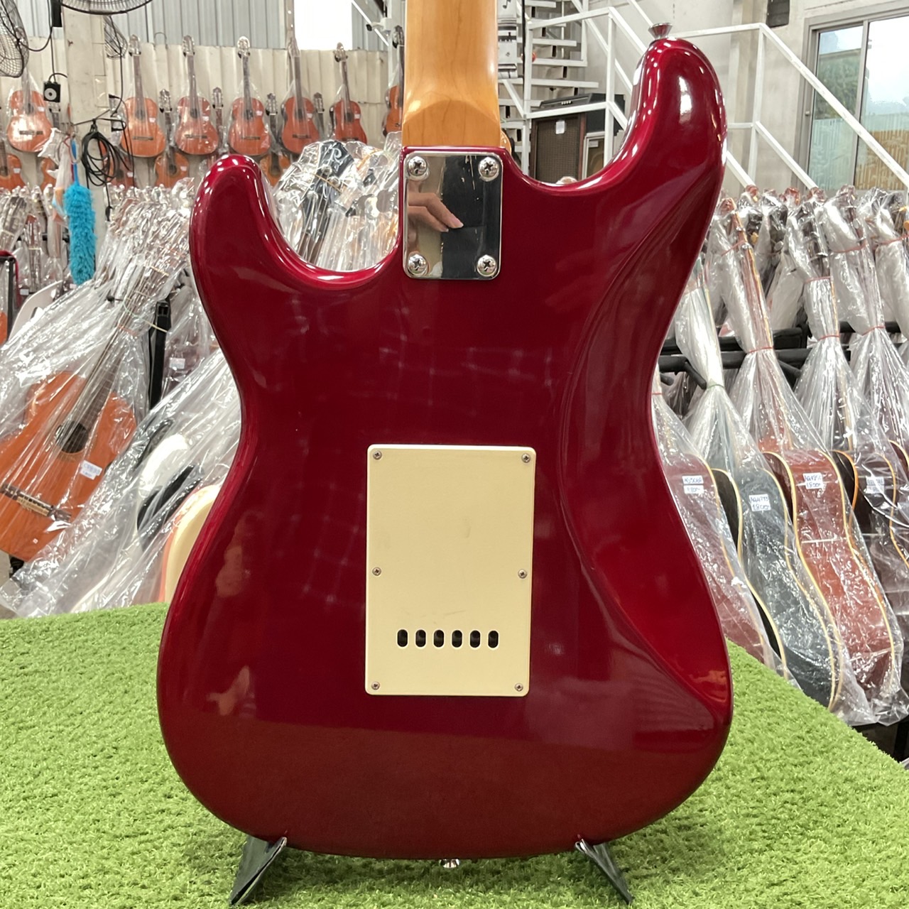 กีต้าร์ไฟฟ้า PHOTOGENIC