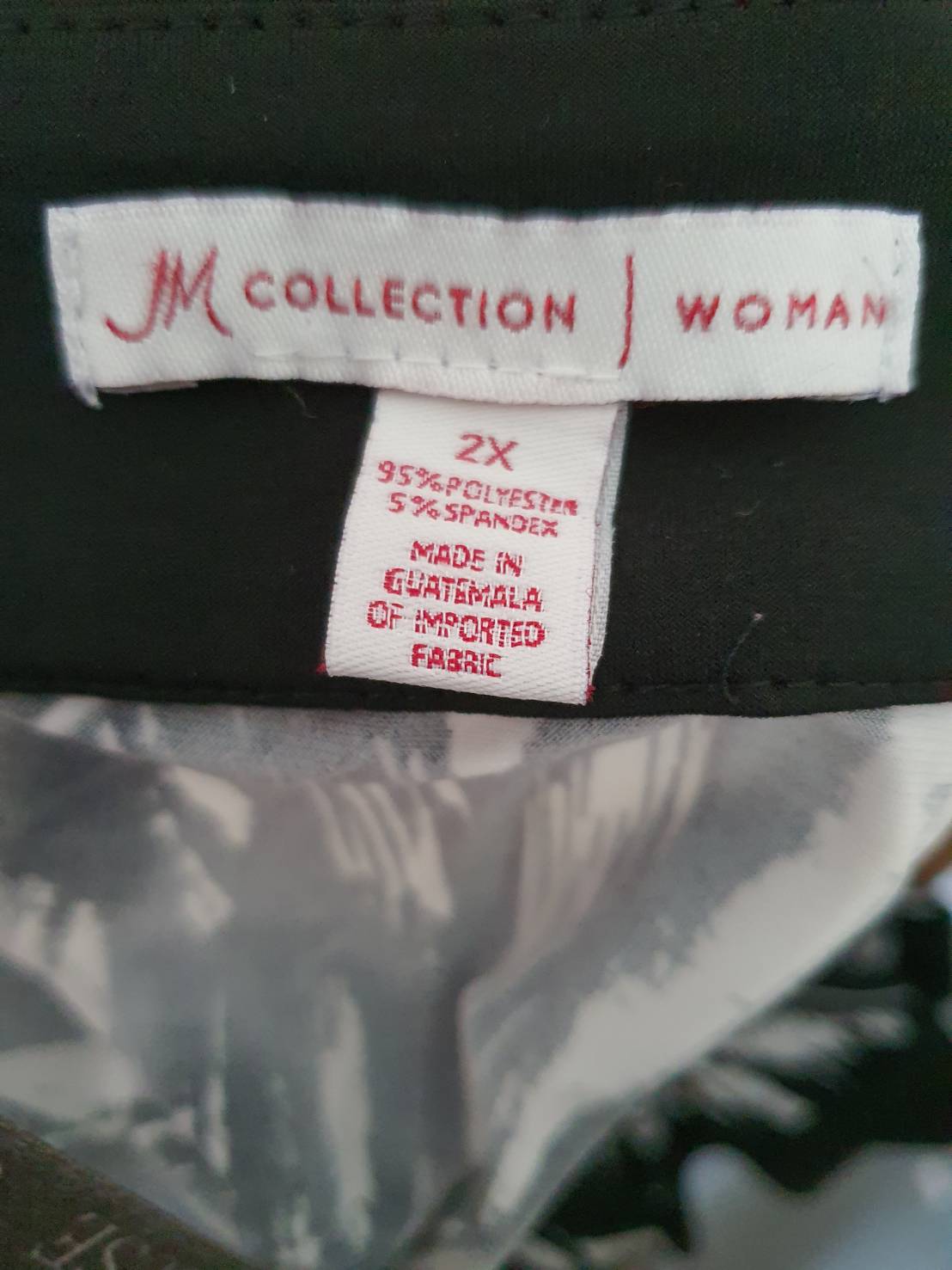 FF05156 เสื้อผ้ามือสอง ลวดลาบสวย แบรนด์ JM COLLECTION อก 48-55 นิ้ว